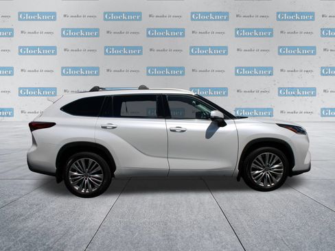 Used 2023 Toyota Highlander Platinum AWD/4WD image 4