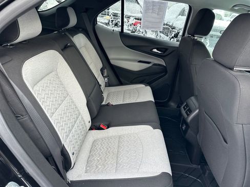 Used 2022 Chevrolet Equinox LS w/ LS Convenience Package image 27