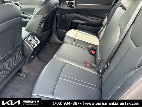 New 2025 Kia Sorento S w/ Panoramic Sunroof Package image 24