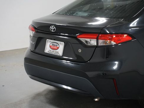 Used 2021 Toyota Corolla L image 9