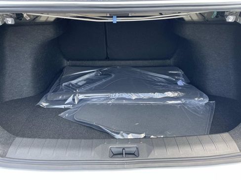 New 2026 Nissan Sentra SR w/ Floor Mat Package FWD image 12
