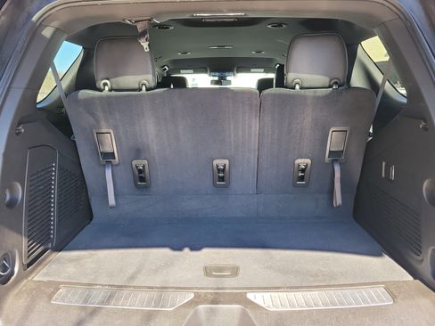 Used 2021 Chevrolet Tahoe Z71 image 30