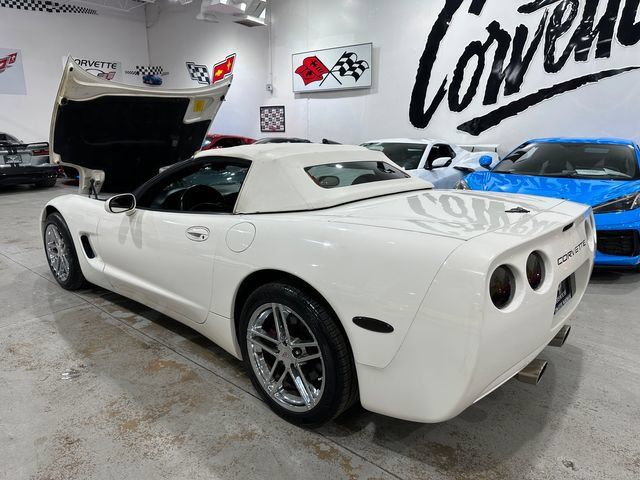 Used 2002 Chevrolet Corvette Convertible w/ Preferred Equipment Group2 RWD image 2