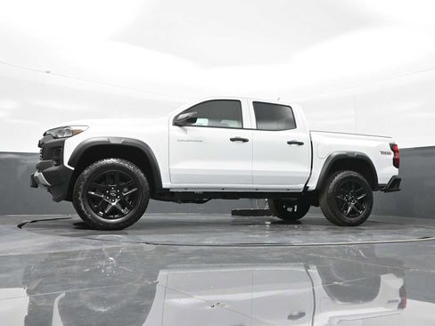 Used 2024 Chevrolet Colorado Trail Boss image 20