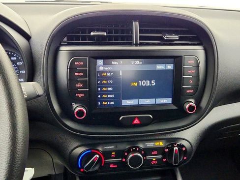 Used 2020 Kia Soul S FWD image 18