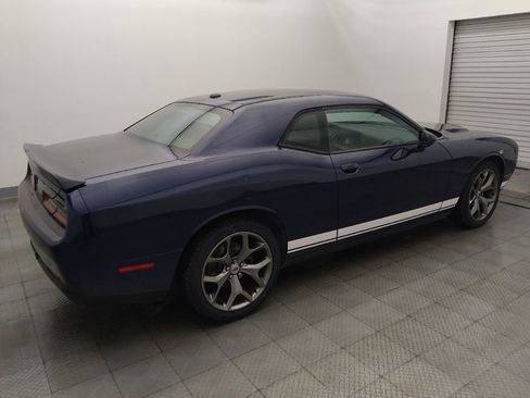 Used 2017 Dodge Challenger SXT RWD image 10