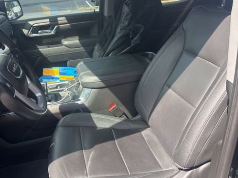 Used 2023 GMC Sierra 1500 SLT w/ SLT Premium Package AWD/4WD image 6