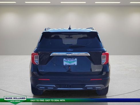 Used 2023 Ford Explorer XLT w/ Equipment Group 202A image 5