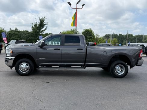 Used 2024 RAM 3500 Big Horn AWD/4WD image 5