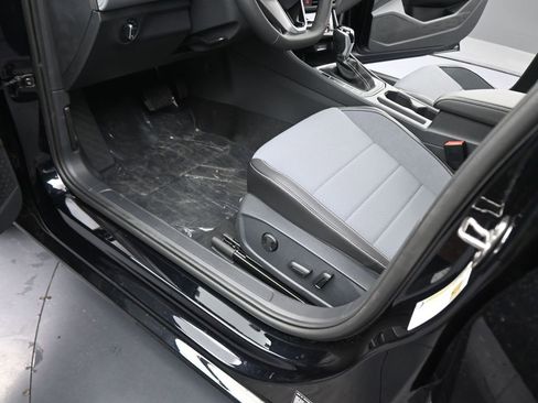 New 2026 Volkswagen Jetta SE image 37