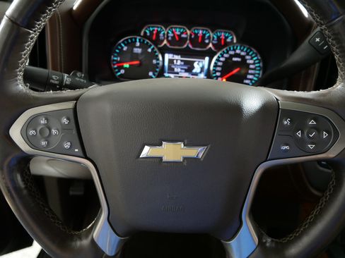 Used 2016 Chevrolet Silverado 1500 High Country w/ High Country Premium Package AWD/4WD image 24