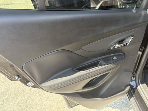 Used 2019 Buick Encore Preferred FWD image 27