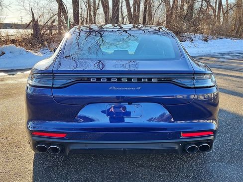 Certified 2023 Porsche Panamera 4 Platinum Edition image 5