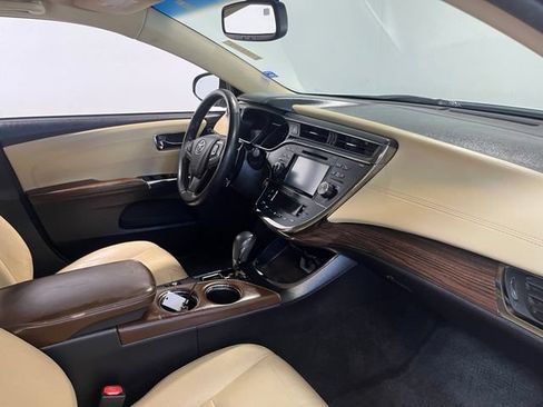 Used 2015 Toyota Avalon XLE Touring FWD image 11