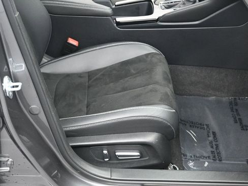 Used 2023 Acura Integra A-Spec image 10