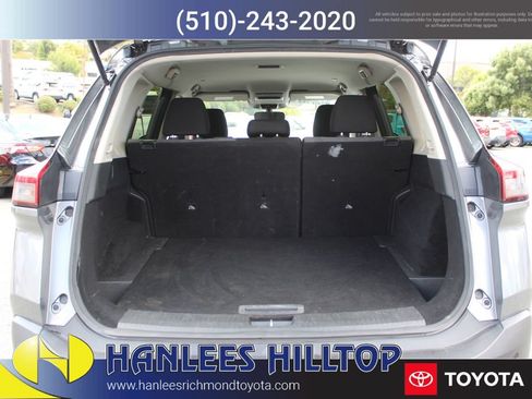 Used 2023 Nissan Rogue SV FWD image 10