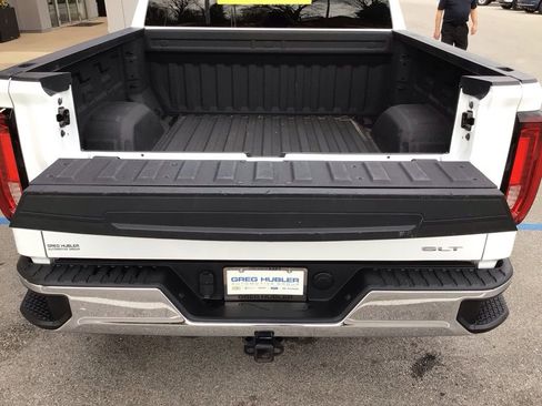 Used 2024 GMC Sierra 1500 SLT image 26