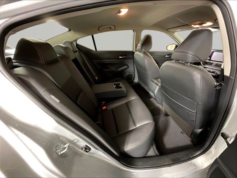 Used 2022 Nissan Altima 2.5 SR FWD image 25