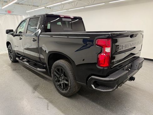 Used 2024 Chevrolet Silverado 1500 RST w/ Convenience Package II AWD/4WD image 3