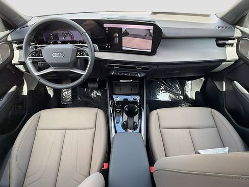 New 2026 Audi Q3 quattro 2.0T AWD/4WD image 15
