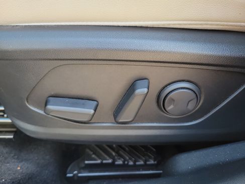 Used 2023 Hyundai Tucson Limited FWD image 28