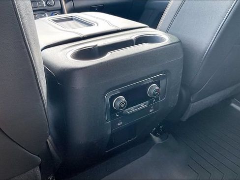 Used 2022 Chevrolet Tahoe High Country AWD/4WD image 10