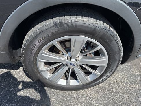 Used 2018 Ford Explorer Limited AWD/4WD image 27