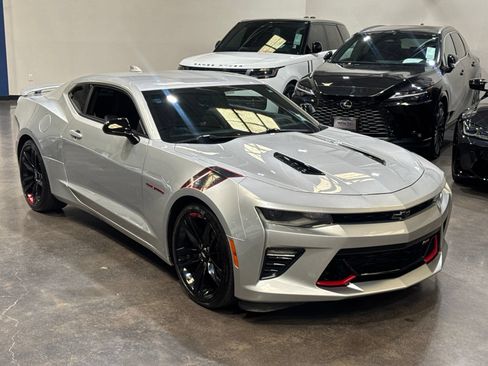 Used 2018 Chevrolet Camaro SS w/ Redline Edition RWD image 5