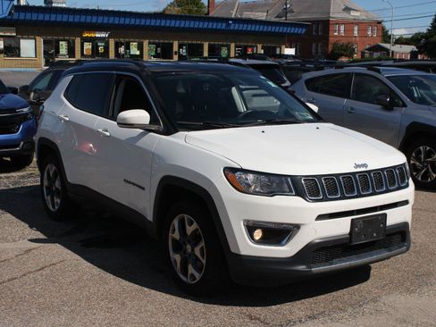 Used 2020 Jeep Compass Limited AWD/4WD image 3