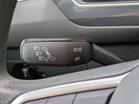 Certified 2023 Volkswagen Tiguan S FWD image 34