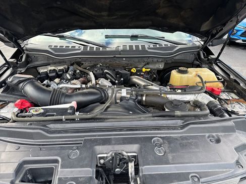 Used 2017 Ford F250 Lariat w/ Lariat Value Package image 26