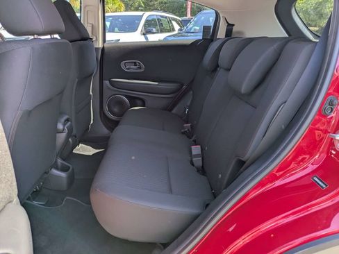 Used 2017 Honda HR-V EX image 14