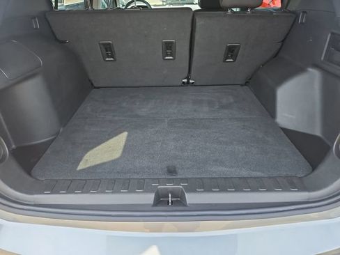 Used 2024 Chevrolet Equinox LT FWD image 22