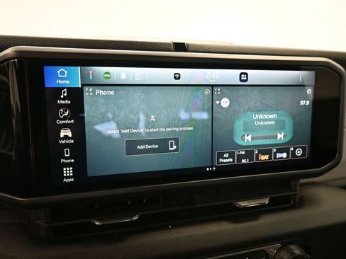 Used 2025 Jeep Wrangler Unlimited Sport AWD/4WD image 32