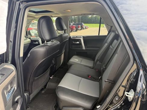 Used 2018 Toyota 4Runner SR5 Premium AWD/4WD image 6