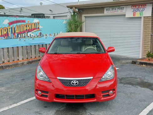 Used 2008 Toyota Solara SLE image 2