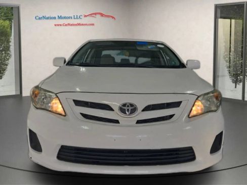 Used 2012 Toyota Corolla L image 2