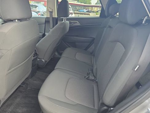 Used 2025 Kia Sportage LX FWD image 21