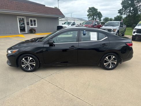 Used 2021 Nissan Sentra SV FWD image 2