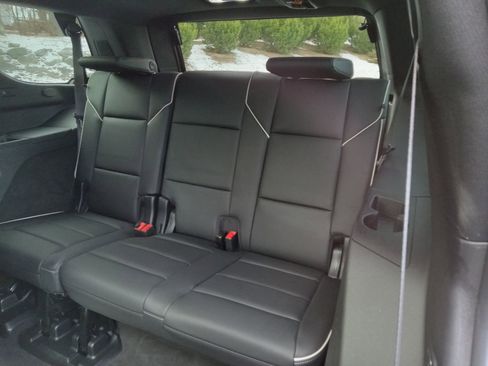 Certified 2024 Cadillac Escalade Premium Luxury image 25