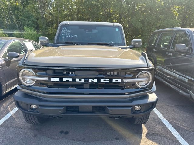 Used 2025 Ford Bronco Outer Banks AWD/4WD image 4