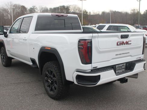 New 2026 GMC Sierra 2500 AT4 w/ AT4 Premium Plus Package image 5