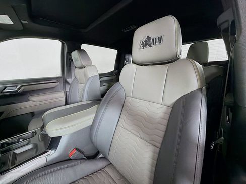 New 2026 Chevrolet Silverado 1500 ZR2 w/ ZR2 Bison Edition AWD/4WD image 11