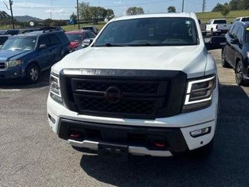 Used 2024 Nissan Titan PRO-4X w/ Pro-4x Convenience Package AWD/4WD image 21