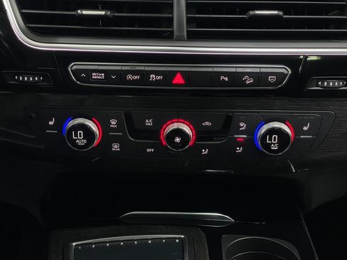 Used 2018 Audi Q7 3.0T Premium Plus w/ Premium Plus Package image 26