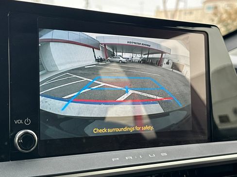Certified 2023 Toyota Prius XLE FWD image 20