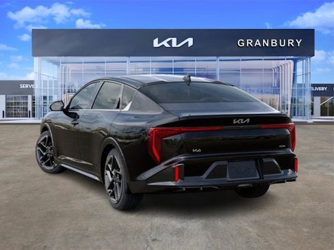 New 2025 Kia K4 GT-Line image 5