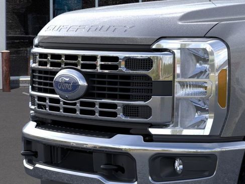 New 2025 Ford F350 XLT w/ 360-Degree Camera Package image 17