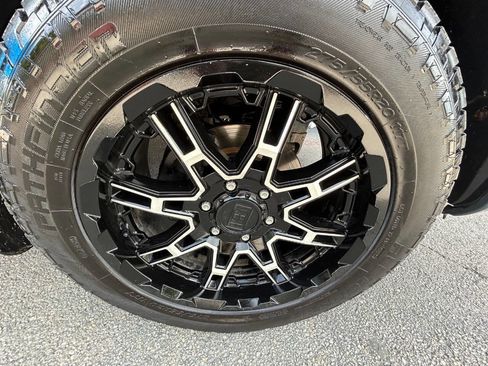 Used 2009 Chevrolet Silverado 1500 LT RWD image 30
