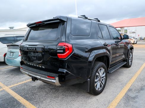 Used 2025 Toyota 4Runner Limited image 8